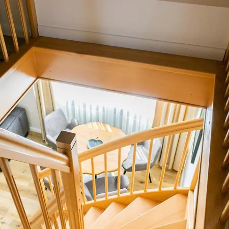 Moderne Maisonette Mit Gartenzugang, Nur 7 Gehminuten Zum Strand, Parkplatz & Fahrradunterstellplatz * Scharbeutz