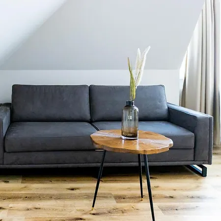 아파트 Moderne Maisonette Mit Gartenzugang, Nur 7 Gehminuten Zum Strand, Parkplatz & Fahrradunterstellplatz